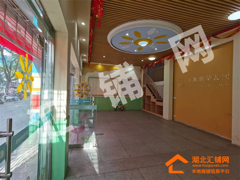 六里坪316国道旁300㎡精装空铺招租！