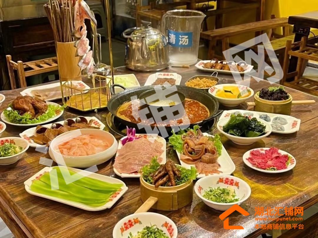 鄖西城關鎮(zhèn)中心臨街360㎡精裝火鍋店轉讓