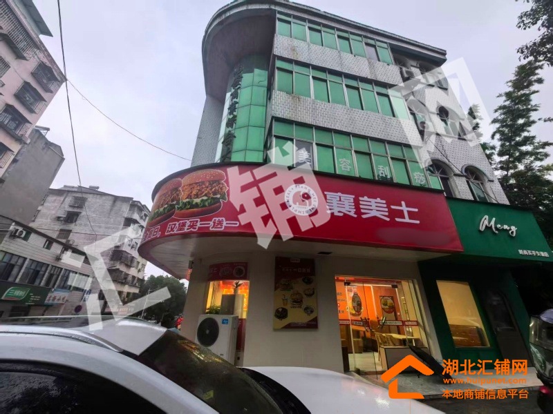 六里坪車城大道臨街70㎡精裝餐飲轉(zhuǎn)讓！